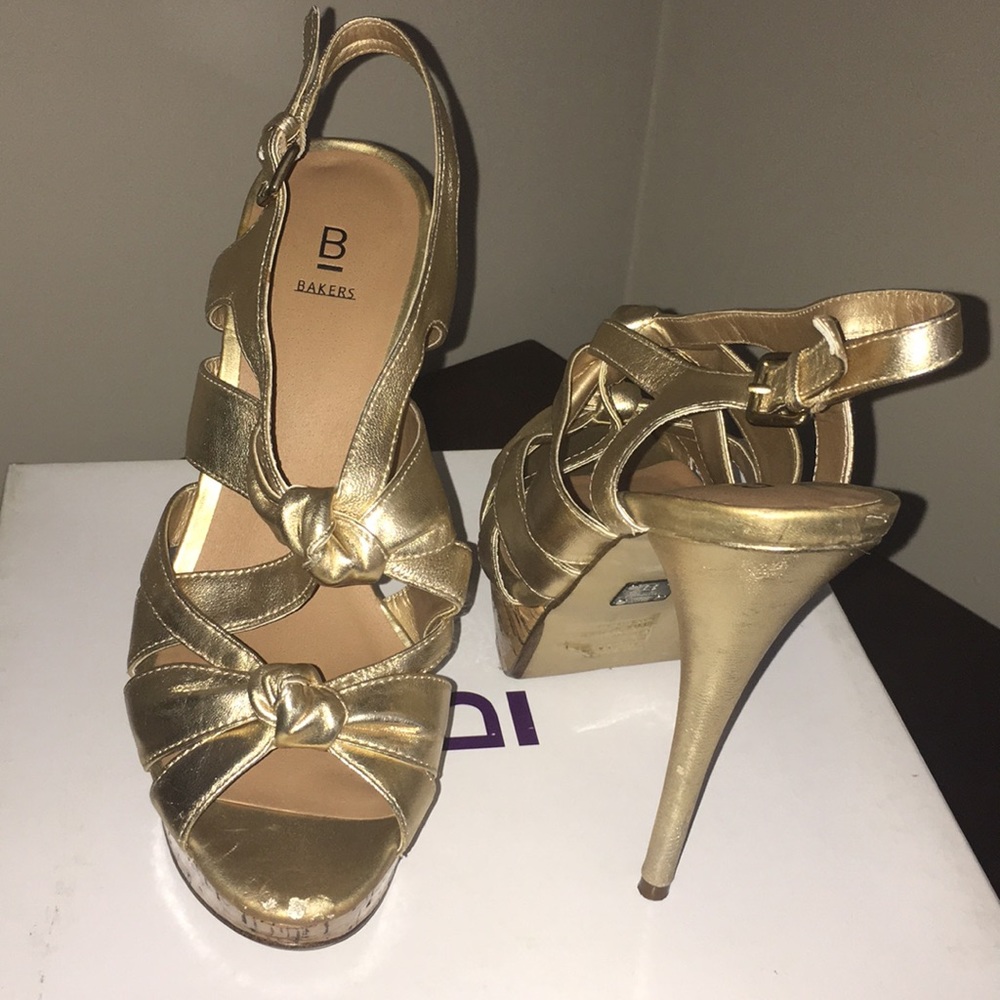 Gold Strappy heel